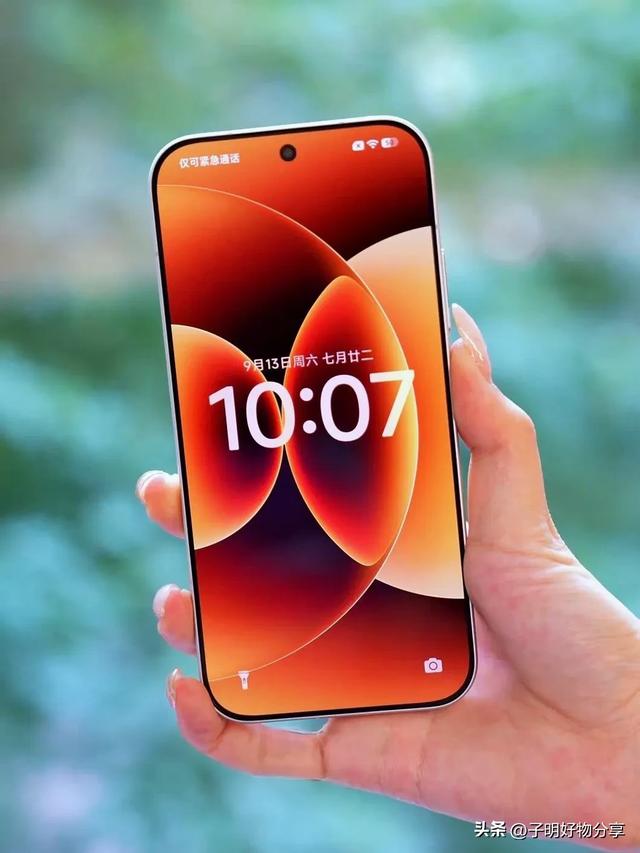 iPhone17慌了！小米17系列拆解：标准版续航封神