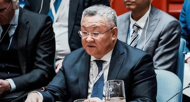 傅聪大使的提醒应验了，美军空袭叙利亚70多个目标，沙拉极度不安