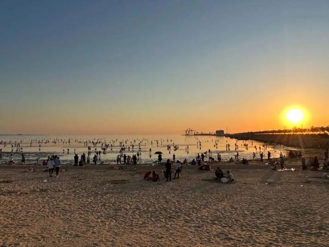 在山东这个“神仙小城”，远离人潮，过几天山海相依、文墨飘香的日子