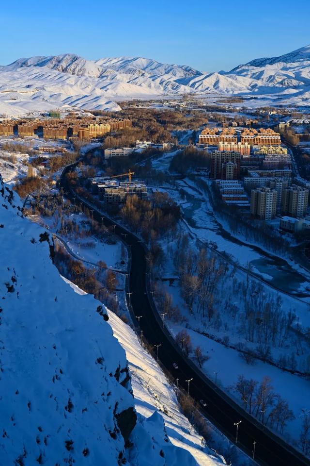 千万别在冬天去新疆！因为去了就回不来了……