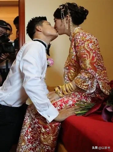谢杏芳没想到，费心培养9年的儿子，开始帮她保全婚姻的“体面”