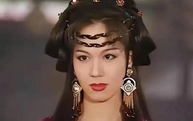夫妻俩为了不变老，坚持31年不吃肉不生子，如今59岁近照不敢认