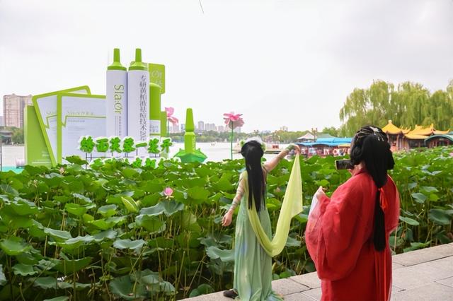 大明湖“破圈”：济南文旅融合创新模式引关注
