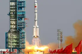 突破美国封锁，中国发射首个太空超级计算机，两大亮点领先一步图片