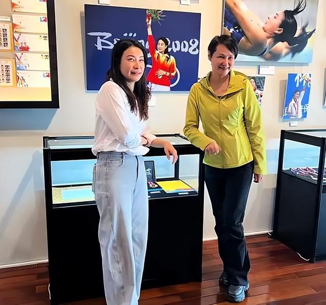 郭晶晶没想到，移居美国惨遭丈夫抛弃的高敏，已走上另一条上坡路