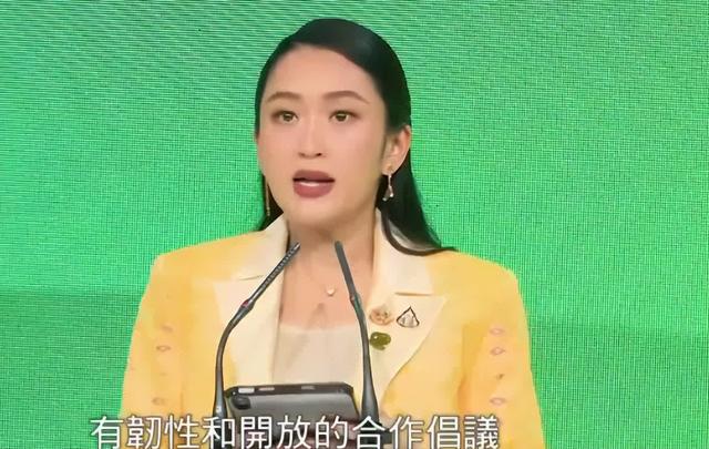 佩通坦这一回真的赢麻了！为泰党战胜人民党，并取得压倒性胜利