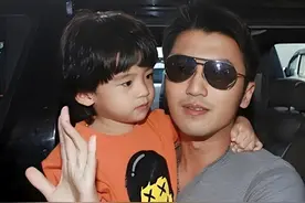 时隔14年，再看谢霆锋父子对张柏芝的评价，留给俩儿子7亿并不冤图片