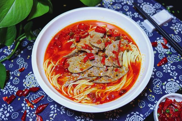 比起婺源和景德镇，我更爱这个千年古镇，人少景美不收门票