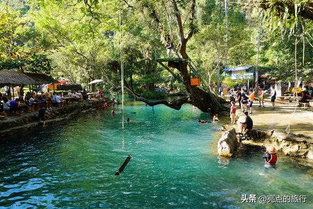 搭乘高铁去老挝，老挝旅行日记：万荣（万荣户外一日玩）