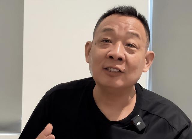 汤家凤吐槽于东来：买你东西，不代表认可你的价值观