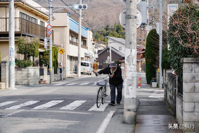松本私藏秘境：浅间温泉乡的日常，泡汤、读书，是可负担的精致