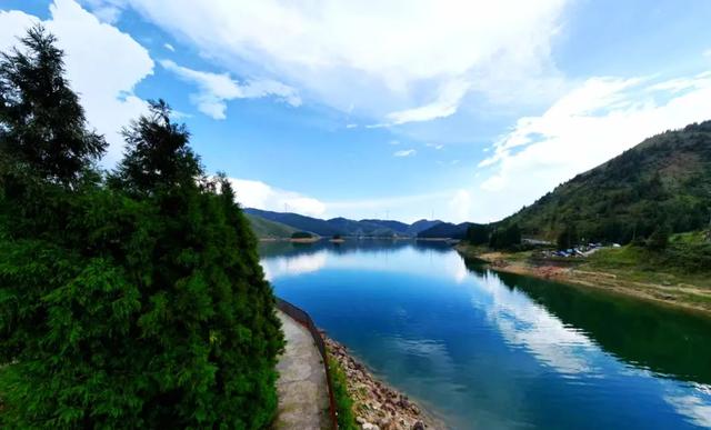 桂林：欢聚在天湖国家湿地公园！