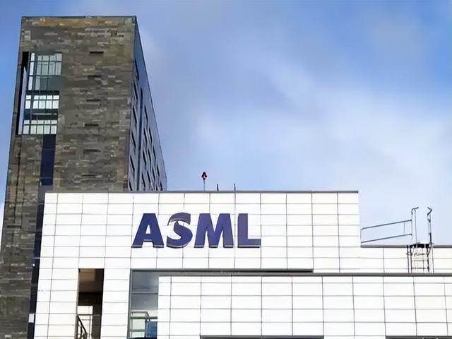 中国“立威”失败？荷兰拒绝服软，最大的冤大头已经浮出水面了！