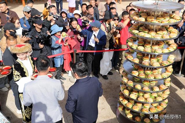 聆听千年回响·共赴沙海之约——罗布人村寨沙漠旅游节开幕仪式