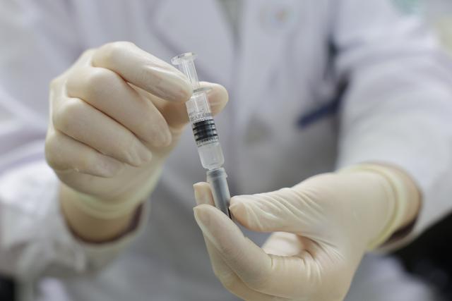 2025女性生存图鉴：被看见后被撕碎，她们正在夺回叙事权路上狂奔