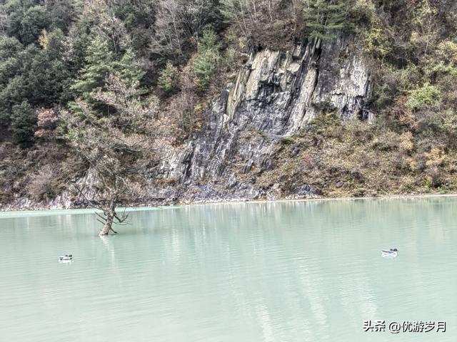秦岭狮子沟牧场&牛奶湖