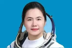 神舟十九号女航天员王浩泽，90后高颜值高素质，是首位飞行工程师图片