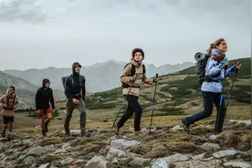 始祖鸟将推出首个运动鞋系列图片