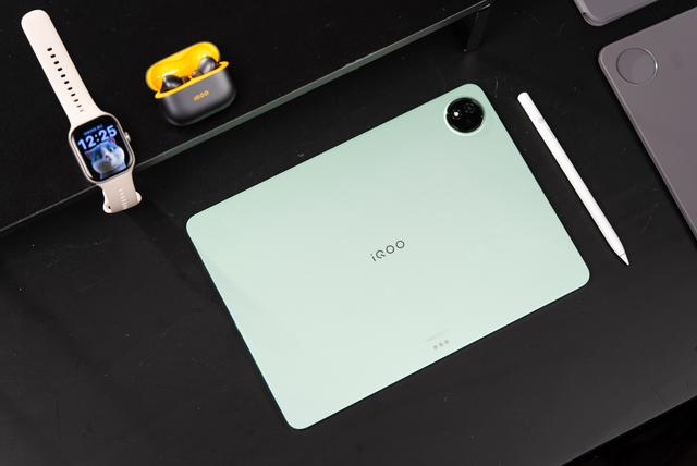 游戏党必备!iQ00 15全家桶评测