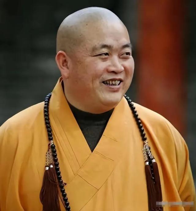 恶心一幕发生！释永信刚被带走调查，央视主持刘芳菲就受到了牵连