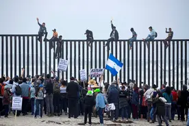 生育率增速不低，又是移民大国，美国人口为何不见涨？人都去哪了图片