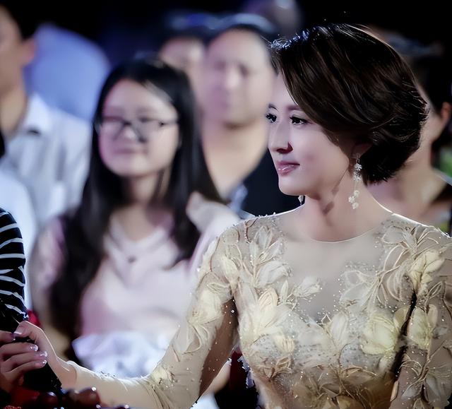 包养四个男人，嫁给70岁富翁？央视女主持私生活谣言有多离谱？