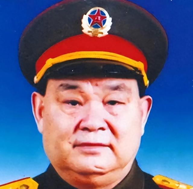 成都军区副司令，在西藏视察时遇难，享年63岁，司令员因此被免职