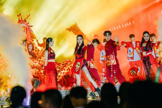 太原方特暑期玩法再升级！“极地冰爽节”酷爽上线