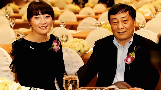 让子弹飞一会！宗庆后私生子要DNA鉴定，宗馥莉：等这一天很久了