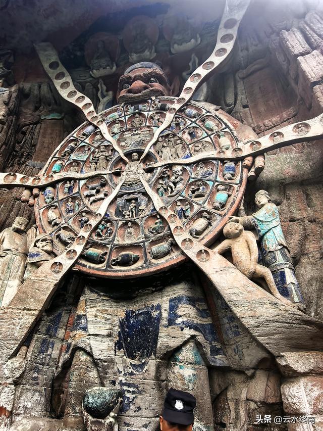 大足石刻能并列四大石窟吗？这一篇估计是最详介绍了，有些长慎入