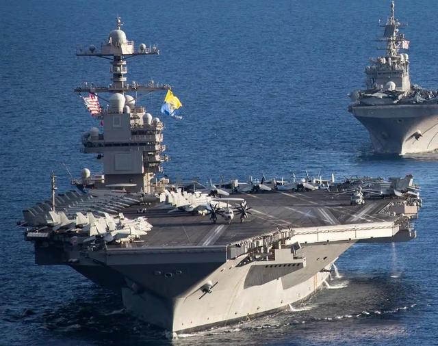 美军南海秀肌肉，双机接连坠毁，特朗普回应很荒谬，暴露更大弱点