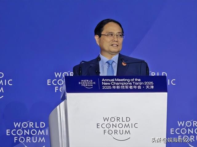 成例外？李在明拒绝出席中国阅兵，王毅挂断电话，留给韩国三连问