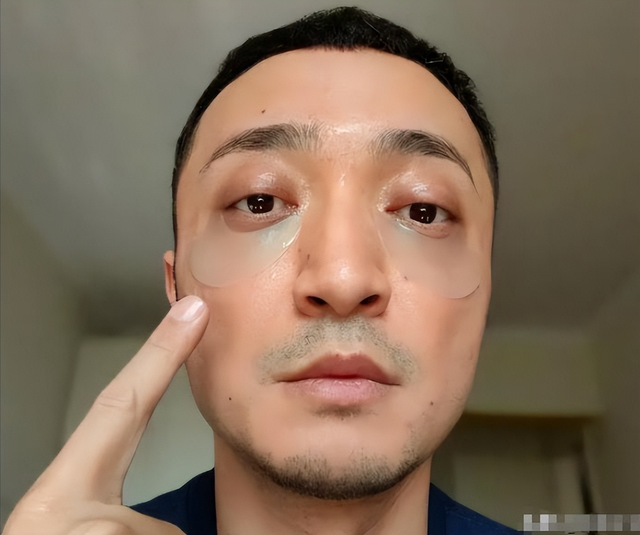 钱多有什么用?42岁离婚无儿无女的尼格买提，给中年男人提了个醒