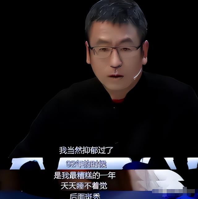 “央视一哥”白岩松，因一句话“跌落神坛”，如今57岁老到认不出