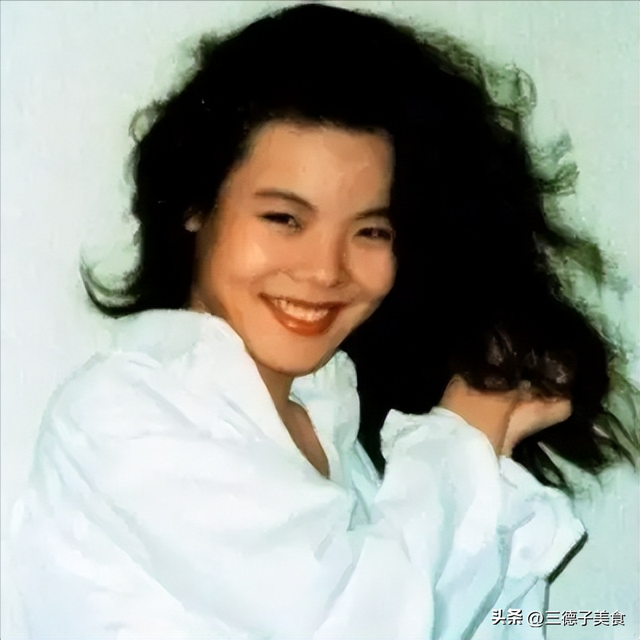 原来她已离世26年！23岁登春晚一夜成名，却因一个巴掌付出生命