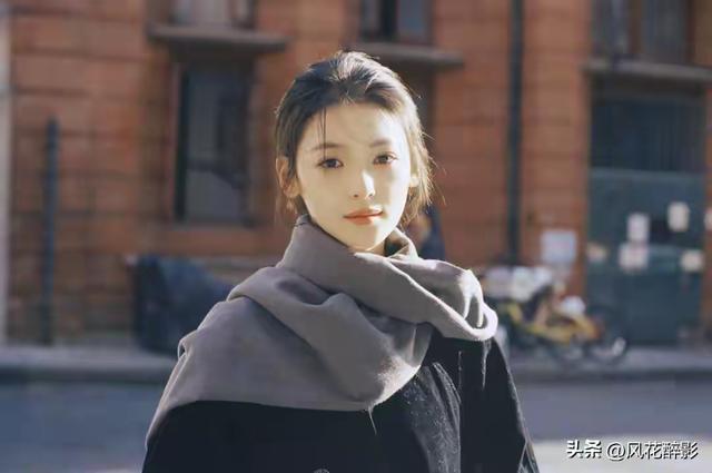 河北邢台一校花清雅绝尘，堪称人间惊鸿颜，美得让人挪不开眸