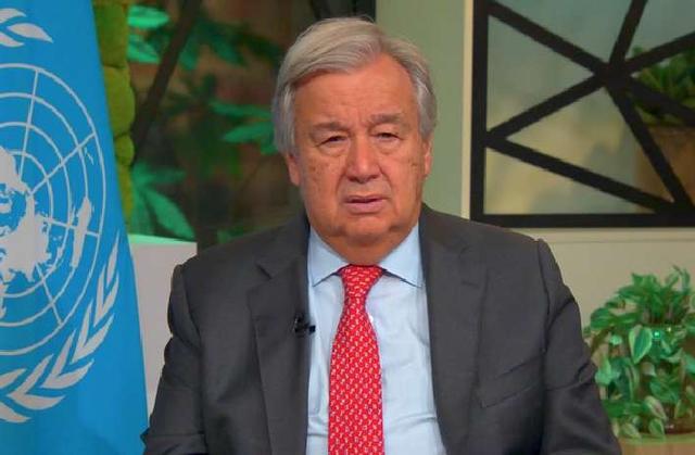 日本高层赴俄，在中国背后捅刀，高市早苗知道：拼速度的时候到了