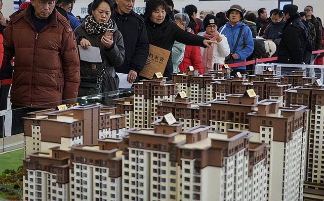 钱包不紧、就业不卷，中国经济即将回暖，普通人咋抓住新赚钱机会