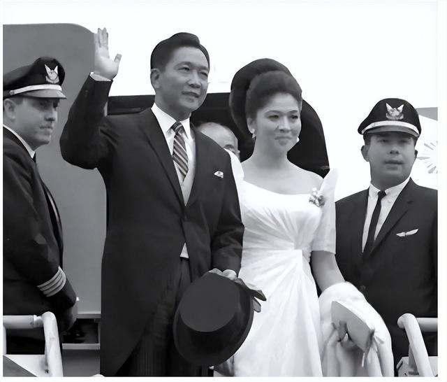 巨贪：家中“数吨”黄金	，有29架私人飞机，拖垮国家经济