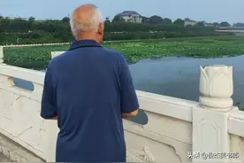 杭州87岁大爷肝癌晚期：拒绝化疗、打麻将、吃牛肉粉，誓要尊严图片