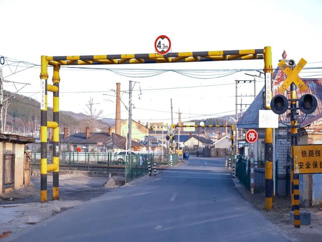 爆火影视剧都在哈铁老建筑取景?快来打卡猜剧名!