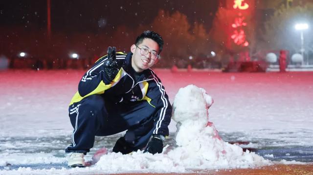 河北衡水：2025年首次降雪，臻园雪景绝绝子！