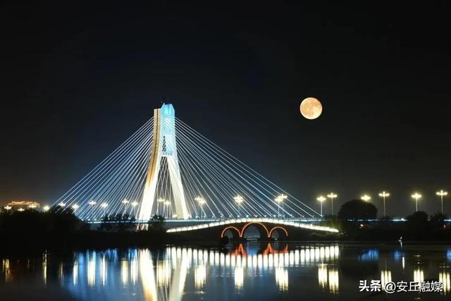 平步青云的潍坊安丘天路