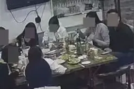 男子带10名女子吃烧烤逃单，老板：已有人联系付款，自称是无意图片