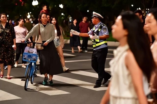 “新民管家”暖心上线 文化名街绽放文明新姿
