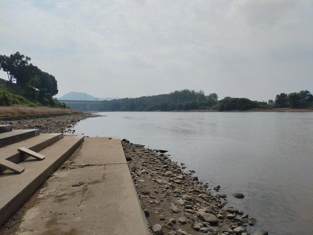 2025秋游：严子陵钓台 . 黄公望隐居地