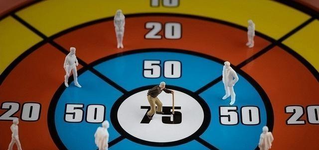 延迟退休2025年执行，这三类人无需延，最早60岁就可退！ 第10张