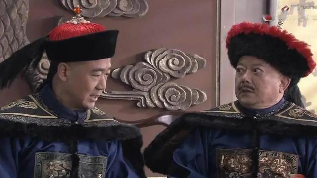 和珅出上联：三斤四两五花肉，纪晓岚巧对下联，和珅听后直接下跪 第4张