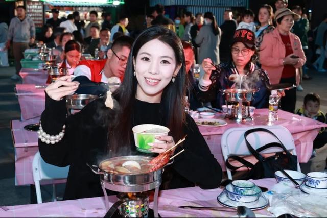 吃鸡、吃醋、吃海鲜！海口首届“鲜”吃文化节火热开席→