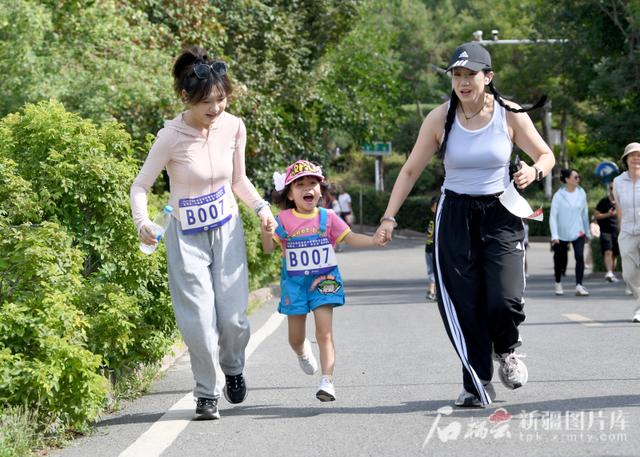 乌鲁木齐这场徒步带你解锁健康新姿势